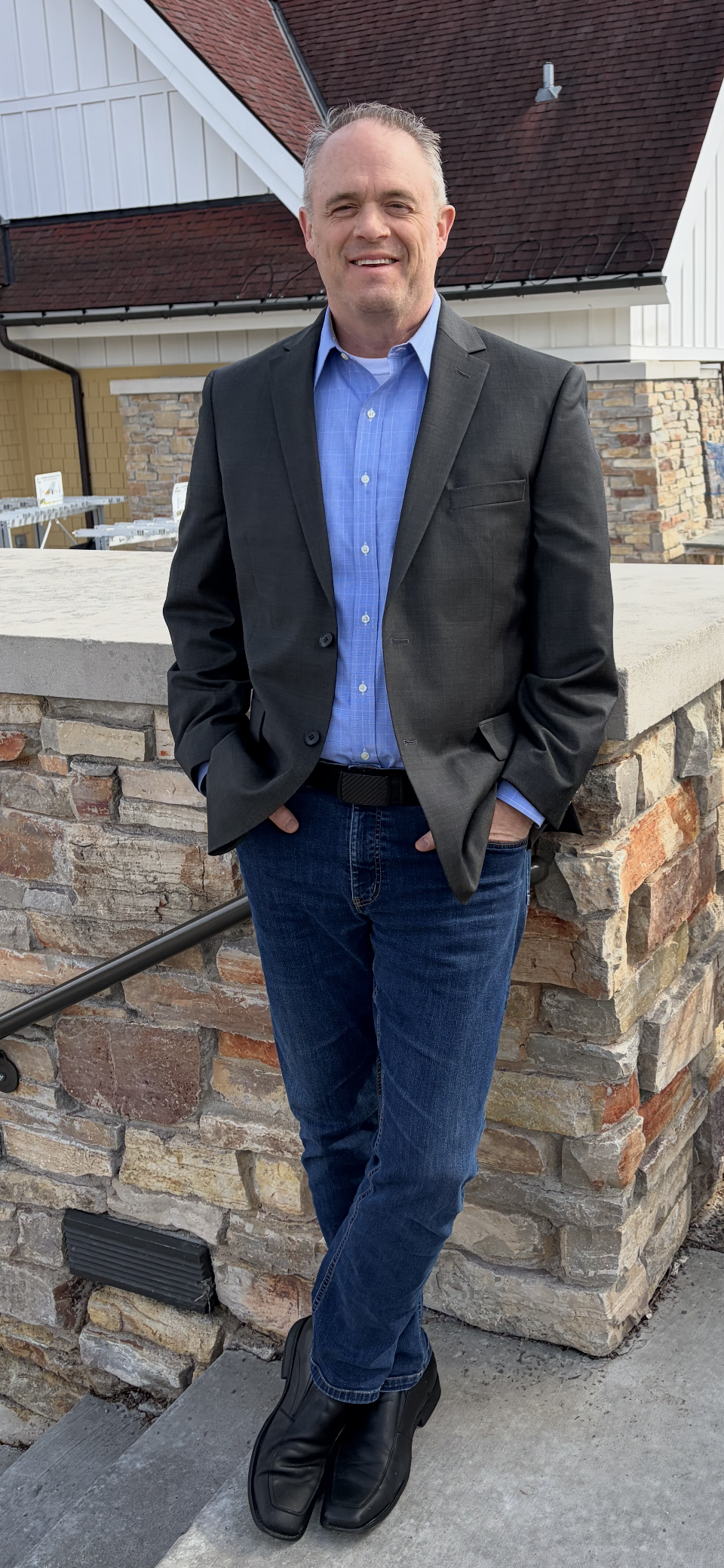 Mike McCracken – headshot Elm Creek